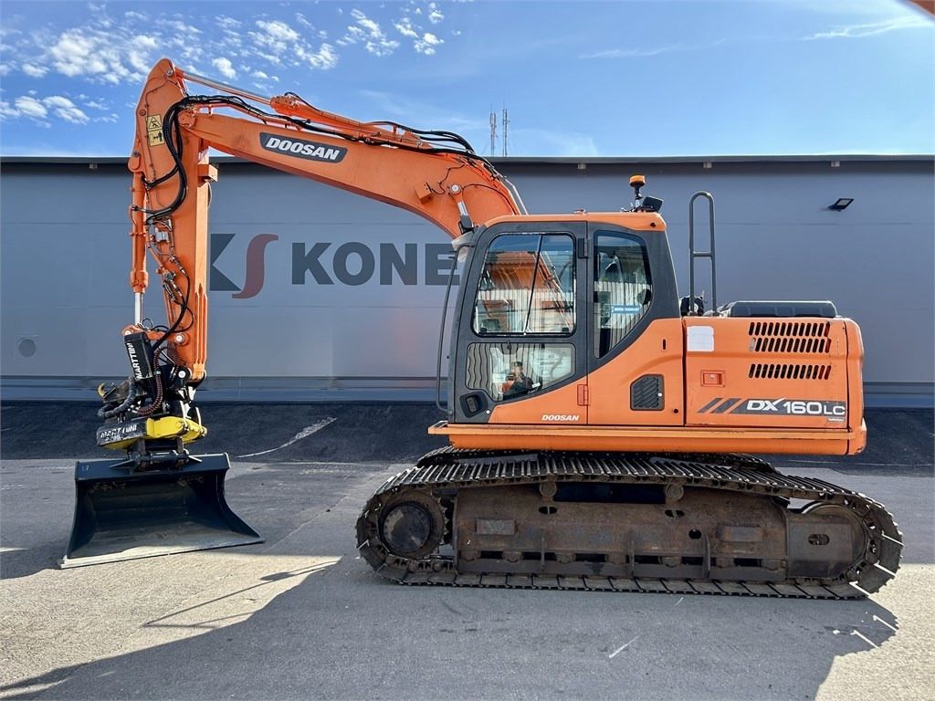 Doosan DX160LC-3 KALLISTAJA+PYÖRITTÄJÄ - Pelle sur chenille: photos 1 Doosan DX160LC-3 KALLISTAJA+PYÖRITTÄJÄ - Pelle sur chenille: photos 1