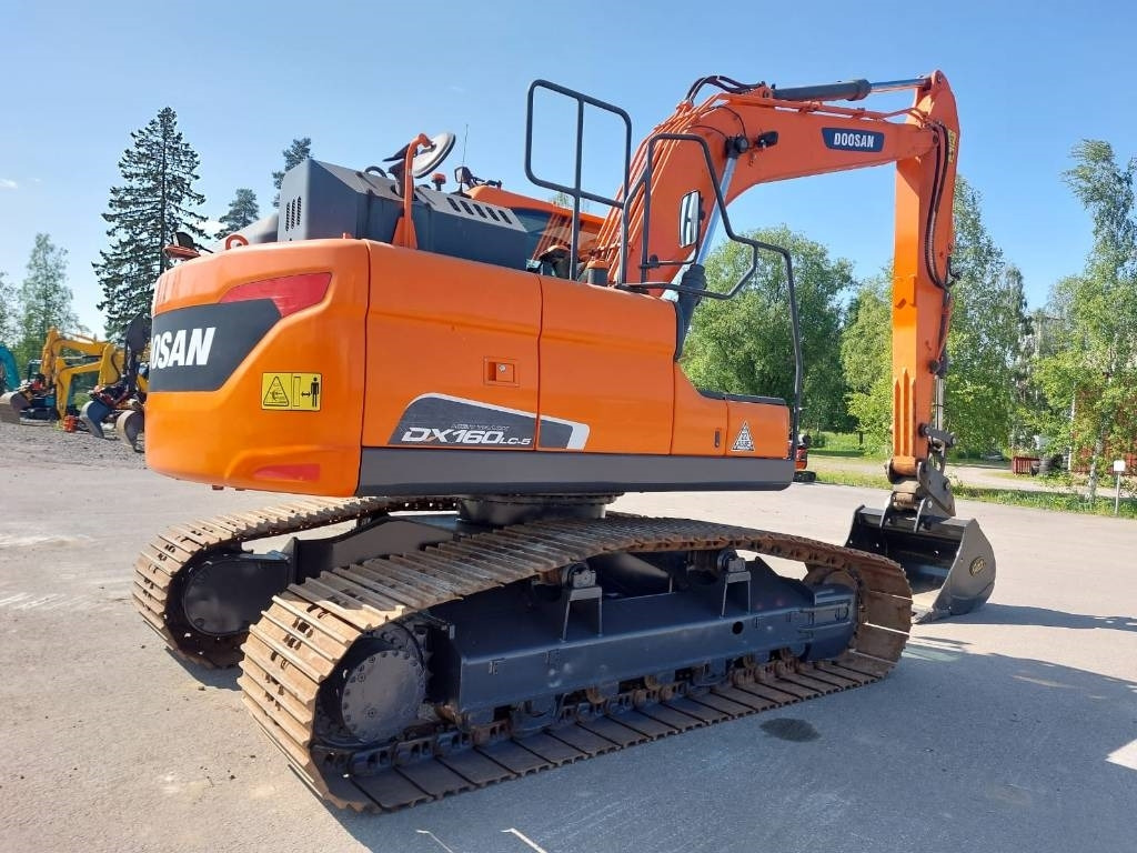 Doosan DX160LCH-5 METSÄALUSTA - Pelle sur chenille: photos 4 Doosan DX160LCH-5 METSÄALUSTA - Pelle sur chenille: photos 4