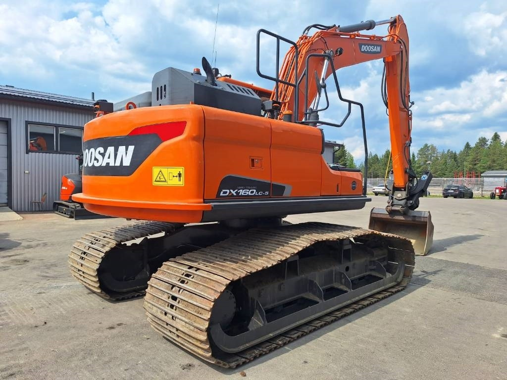 Doosan DX160LCH-5 METSÄMALLI KALLISTAJALLA - Pelle sur chenille: photos 4 Doosan DX160LCH-5 METSÄMALLI KALLISTAJALLA - Pelle sur chenille: photos 4
