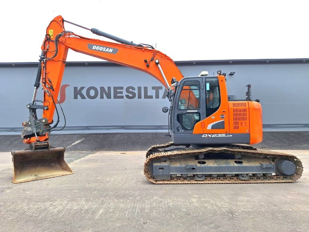Doosan DX235LCR-5 PYÖRITTÄJÄ, 3D-LAITTEET - Pelle sur chenille: photos 1 Doosan DX235LCR-5 PYÖRITTÄJÄ, 3D-LAITTEET - Pelle sur chenille: photos 1