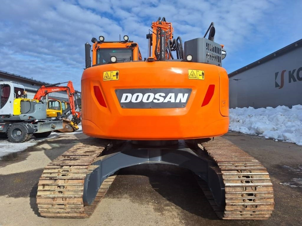 Doosan DX235LCR-5 PYÖRITTÄJÄ, 3D-LAITTEET - Pelle sur chenille: photos 3 Doosan DX235LCR-5 PYÖRITTÄJÄ, 3D-LAITTEET - Pelle sur chenille: photos 3