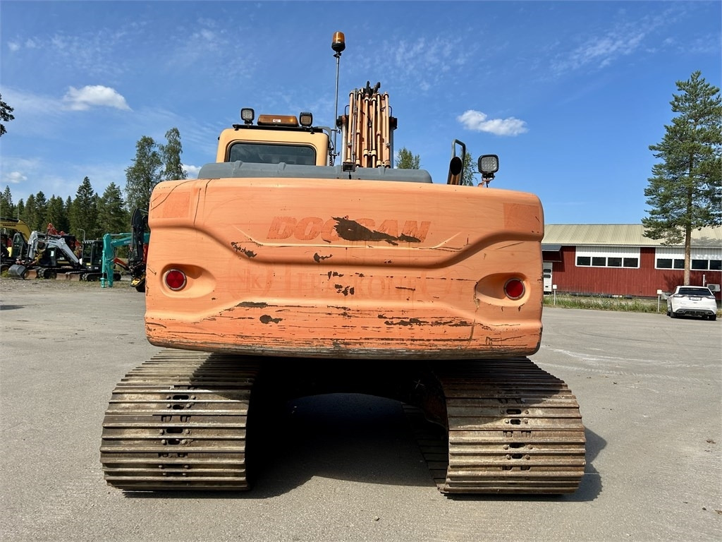 Doosan MYYTY! SOLD! DX180LC PYÖRITTÄJÄLLÄ - Pelle sur chenille: photos 4 Doosan MYYTY! SOLD! DX180LC PYÖRITTÄJÄLLÄ - Pelle sur chenille: photos 4