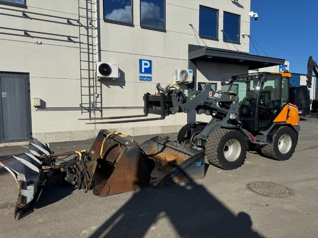 GiANT V 6004 T - Valet de ferme: photos 2 GiANT V 6004 T - Valet de ferme: photos 2