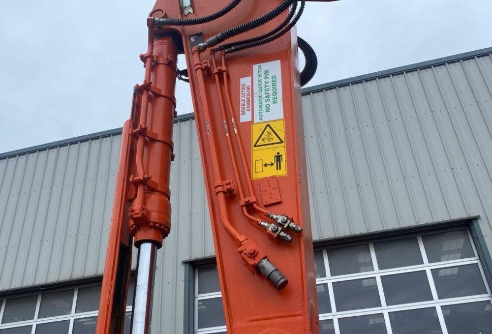 Hitachi ZX 300 LC-7 - Pelle sur chenille: photos 5 Hitachi ZX 300 LC-7 - Pelle sur chenille: photos 5