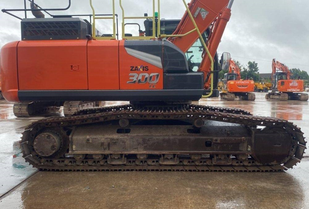 Hitachi ZX 300 LC-7 - Pelle sur chenille: photos 4 Hitachi ZX 300 LC-7 - Pelle sur chenille: photos 4