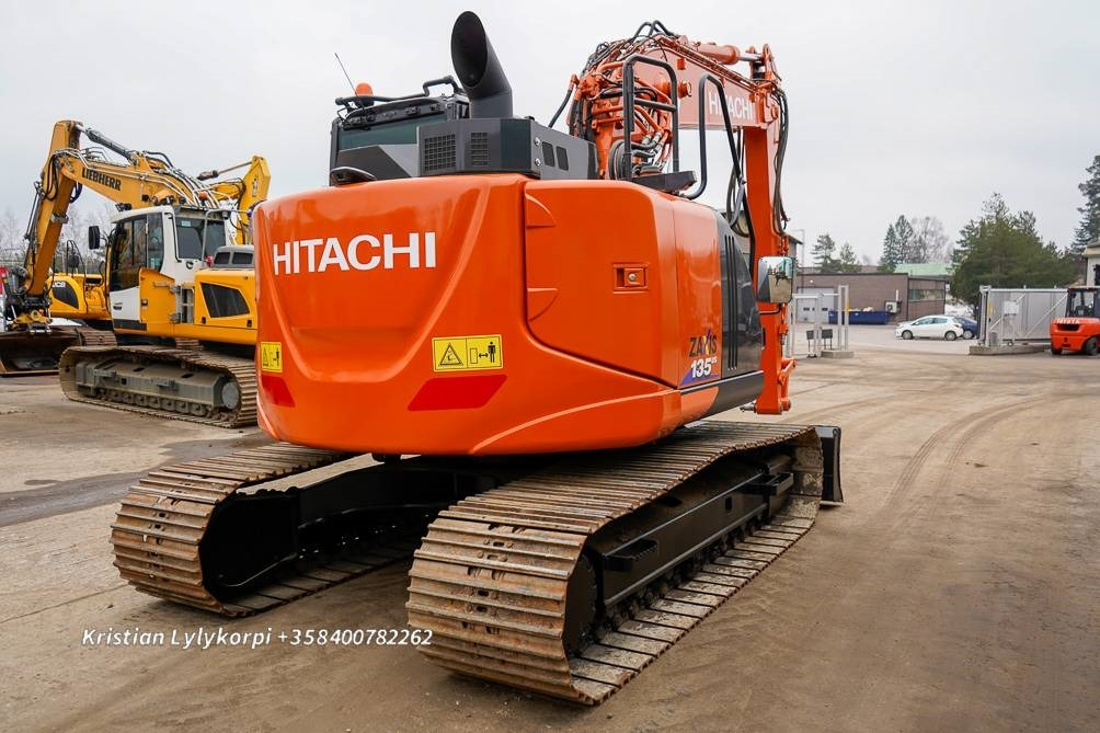 Hitachi ZX135USBL-6 PUSKULEVYLLÄ - Pelle sur chenille: photos 5 Hitachi ZX135USBL-6 PUSKULEVYLLÄ - Pelle sur chenille: photos 5