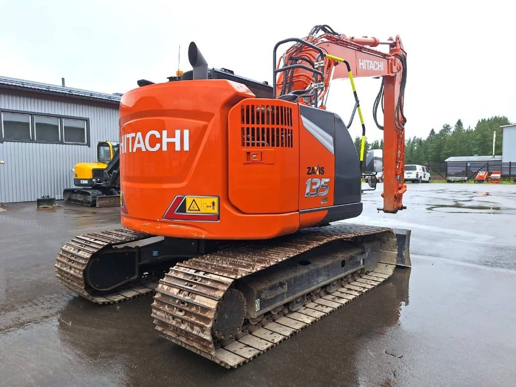 Hitachi ZX135USLC-7 PUSKULEVYLLÄ - Pelle sur chenille: photos 3 Hitachi ZX135USLC-7 PUSKULEVYLLÄ - Pelle sur chenille: photos 3