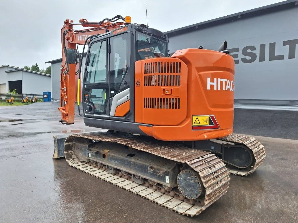 Hitachi ZX135USLC-7 PUSKULEVYLLÄ - Pelle sur chenille: photos 2 Hitachi ZX135USLC-7 PUSKULEVYLLÄ - Pelle sur chenille: photos 2
