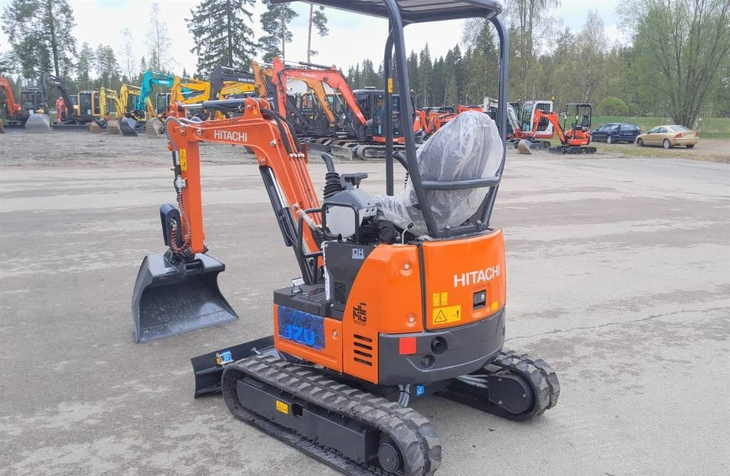 Hitachi ZX17U-6 KALLISTAJALLA - Mini pelle: photos 2 Hitachi ZX17U-6 KALLISTAJALLA - Mini pelle: photos 2