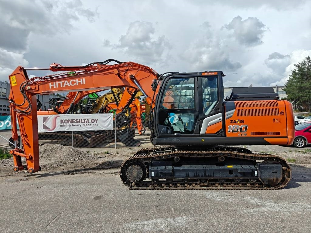 Hitachi ZX180LCN-7 - Pelle sur chenille: photos 2 Hitachi ZX180LCN-7 - Pelle sur chenille: photos 2