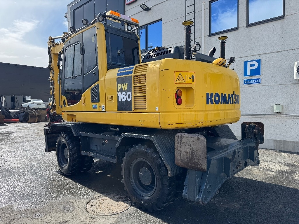 Komatsu PW160-8 PYÖRITTÄJÄLLÄ - Pelle sur pneus: photos 3 Komatsu PW160-8 PYÖRITTÄJÄLLÄ - Pelle sur pneus: photos 3