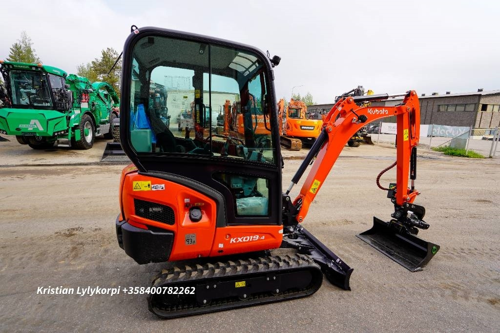 Kubota KX019-4 PYÖRITTÄJÄLLÄ - Mini pelle: photos 5 Kubota KX019-4 PYÖRITTÄJÄLLÄ - Mini pelle: photos 5