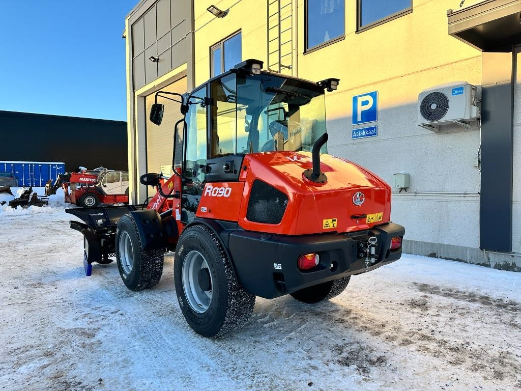 Kubota R090 Auravarustuksella uusi - Chargeuse sur pneus: photos 2 Kubota R090 Auravarustuksella uusi - Chargeuse sur pneus: photos 2