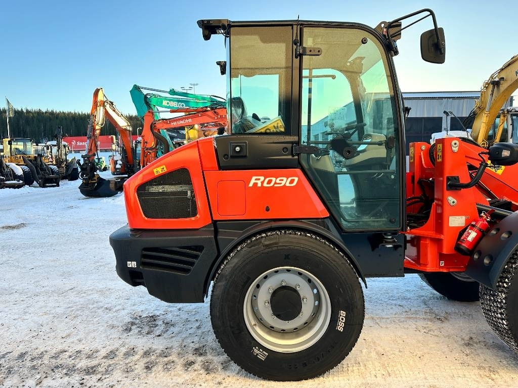 Kubota R090 Auravarustuksella uusi - Chargeuse sur pneus: photos 5 Kubota R090 Auravarustuksella uusi - Chargeuse sur pneus: photos 5