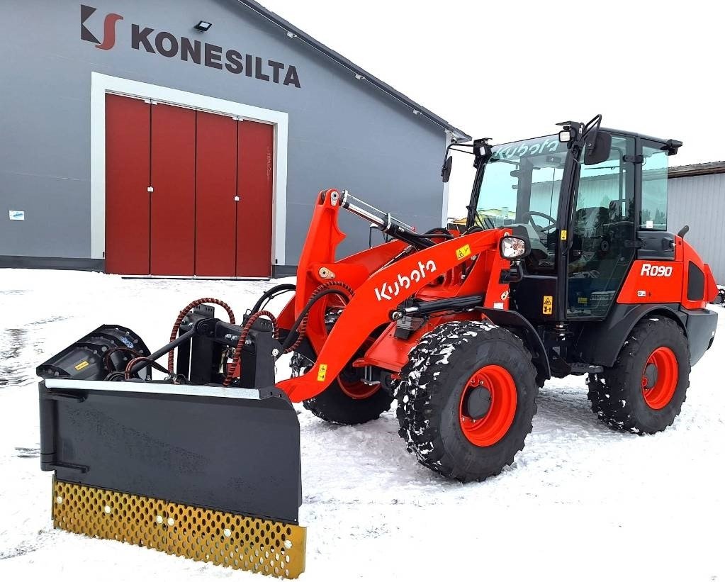 Kubota R090 TALVIPAKETILLA - Chargeuse sur pneus: photos 1 Kubota R090 TALVIPAKETILLA - Chargeuse sur pneus: photos 1