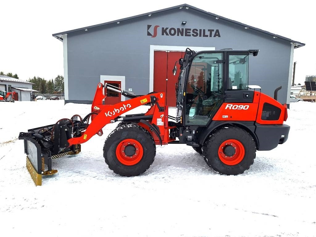 Kubota R090 TALVIPAKETILLA - Chargeuse sur pneus: photos 2 Kubota R090 TALVIPAKETILLA - Chargeuse sur pneus: photos 2