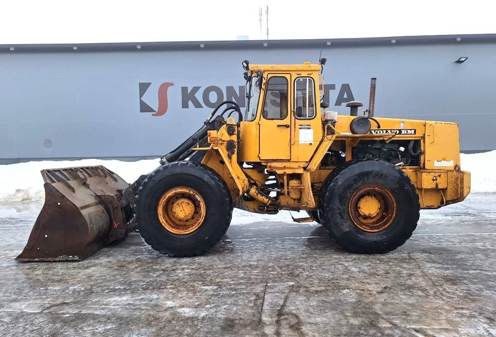 Volvo BM 4500 - Chargeuse sur pneus: photos 1 Volvo BM 4500 - Chargeuse sur pneus: photos 1
