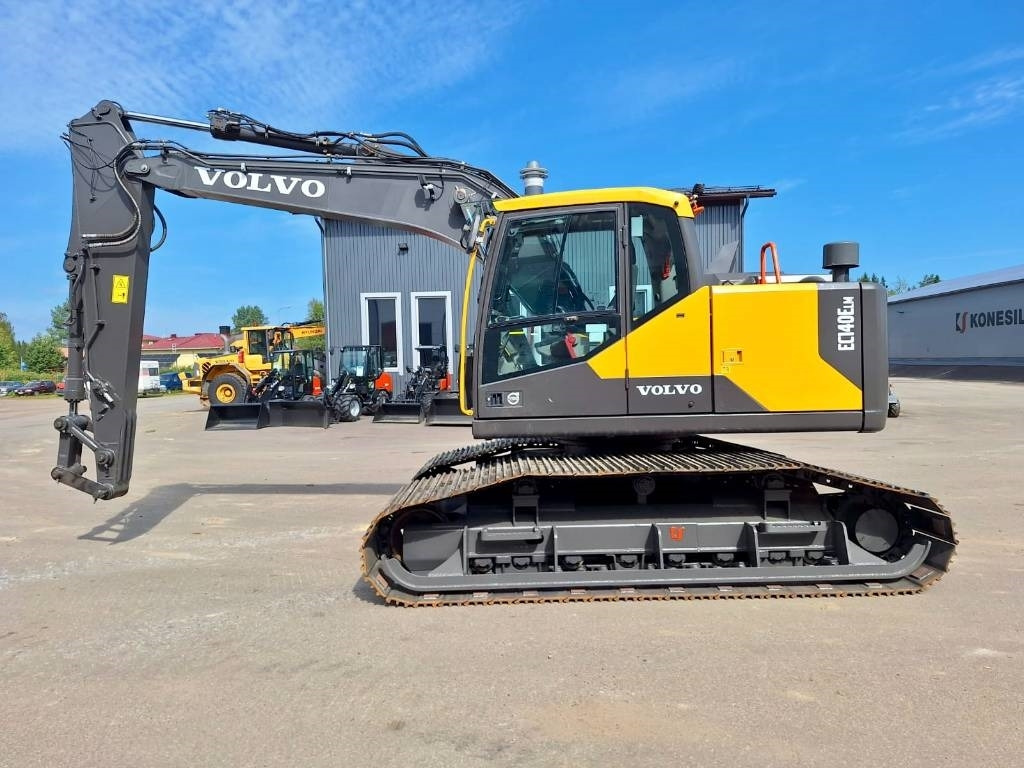 Volvo EC140ELM - Pelle sur chenille: photos 1 Volvo EC140ELM - Pelle sur chenille: photos 1