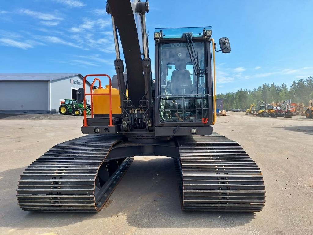Volvo EC140ELM - Pelle sur chenille: photos 3 Volvo EC140ELM - Pelle sur chenille: photos 3
