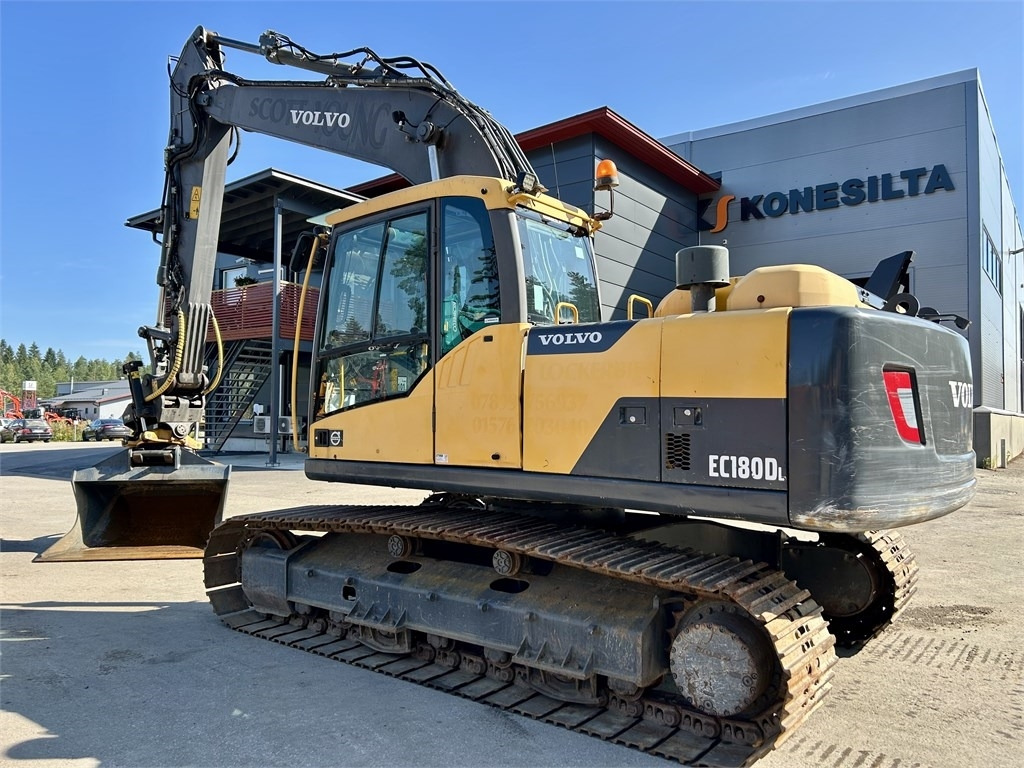 Volvo EC180DL PYÖRITTÄJÄLLÄ - Pelle sur chenille: photos 3 Volvo EC180DL PYÖRITTÄJÄLLÄ - Pelle sur chenille: photos 3