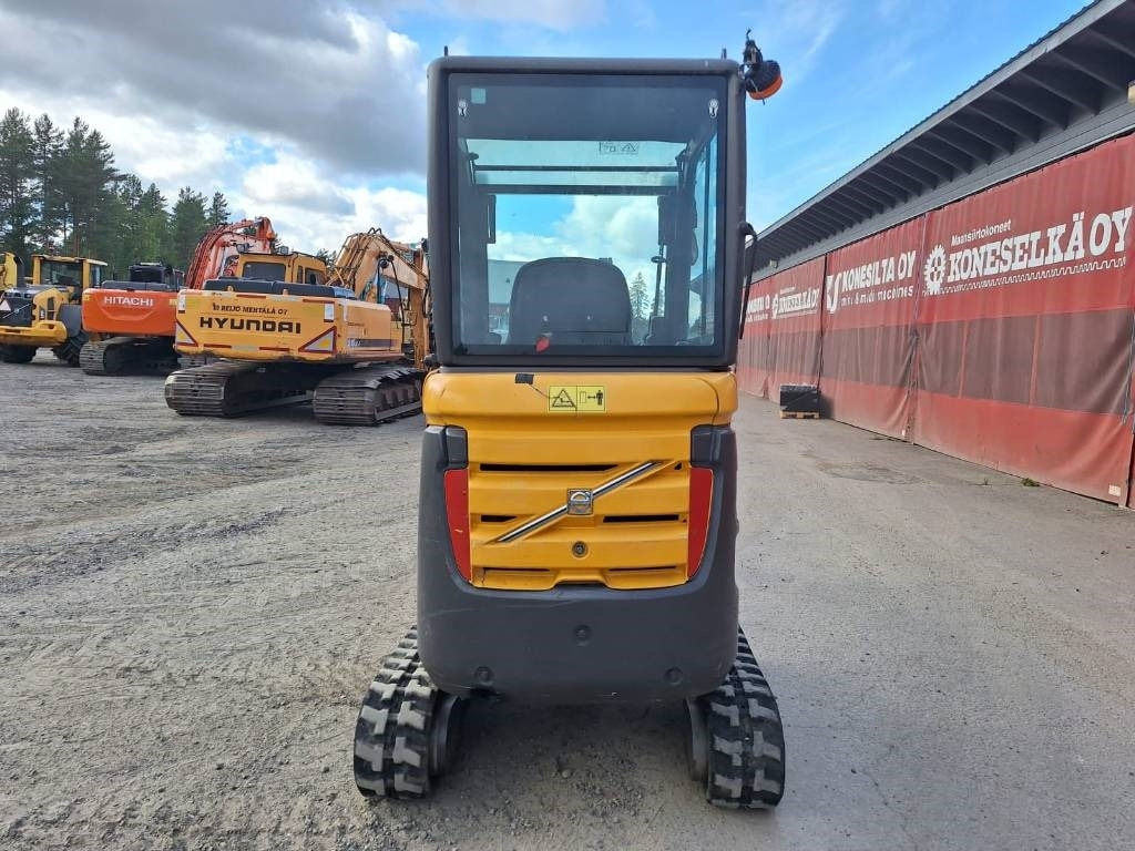 Volvo EC18C KALLISTAJALLA *EI ALVIA* - Mini pelle: photos 3 Volvo EC18C KALLISTAJALLA *EI ALVIA* - Mini pelle: photos 3