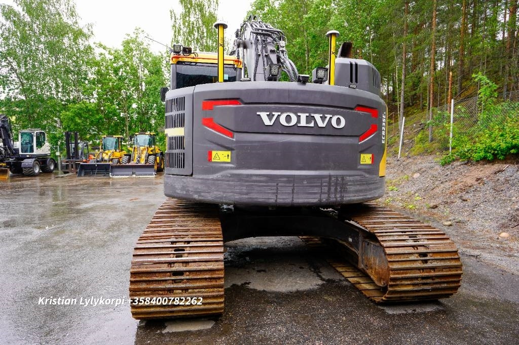 Volvo ECR235EL 3D EC-OIL - Pelle sur chenille: photos 4 Volvo ECR235EL 3D EC-OIL - Pelle sur chenille: photos 4