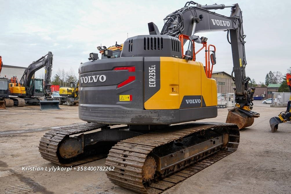 Volvo ECR235EL PYÖRITTÄJÄLLÄ - Pelle sur chenille: photos 5 Volvo ECR235EL PYÖRITTÄJÄLLÄ - Pelle sur chenille: photos 5