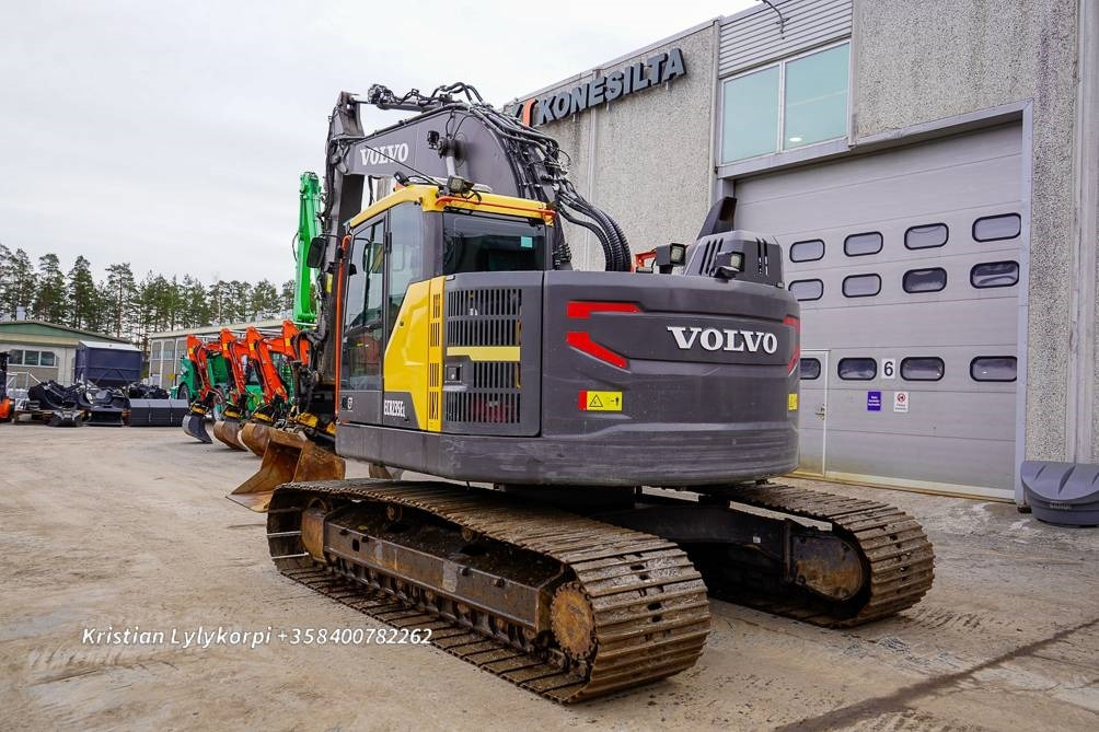 Volvo ECR235EL PYÖRITTÄJÄLLÄ - Pelle sur chenille: photos 2 Volvo ECR235EL PYÖRITTÄJÄLLÄ - Pelle sur chenille: photos 2