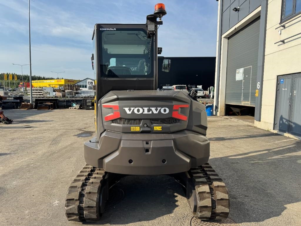 Volvo ECR58F PYÖRITTÄJÄLLÄ - Mini pelle: photos 4 Volvo ECR58F PYÖRITTÄJÄLLÄ - Mini pelle: photos 4