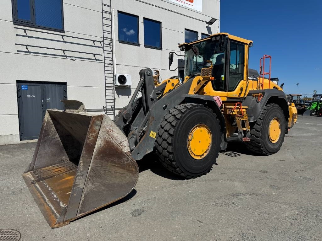 Volvo L 110 H - Chargeuse sur pneus: photos 2 Volvo L 110 H - Chargeuse sur pneus: photos 2