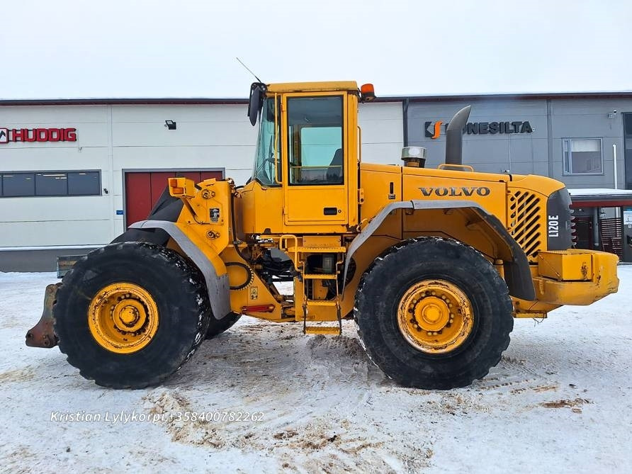 Volvo L120E - Chargeuse sur pneus: photos 1 Volvo L120E - Chargeuse sur pneus: photos 1