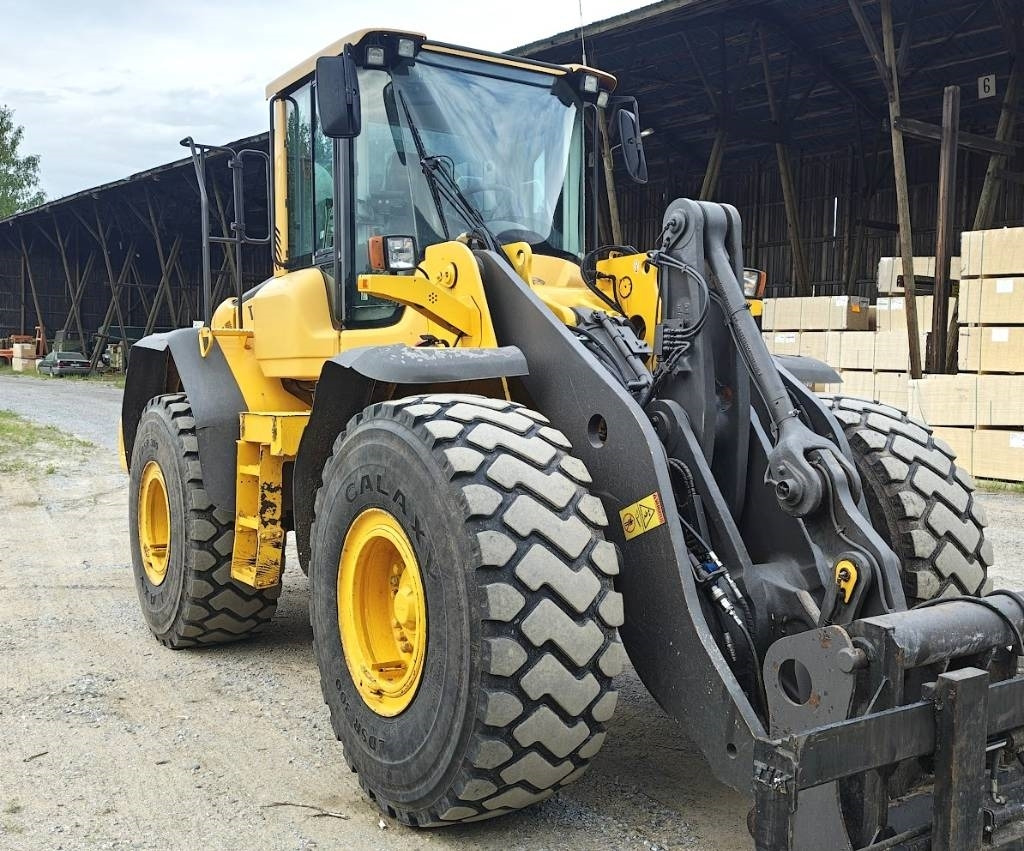 Volvo L120F RASVARI YM. - Chargeuse sur pneus: photos 3 Volvo L120F RASVARI YM. - Chargeuse sur pneus: photos 3