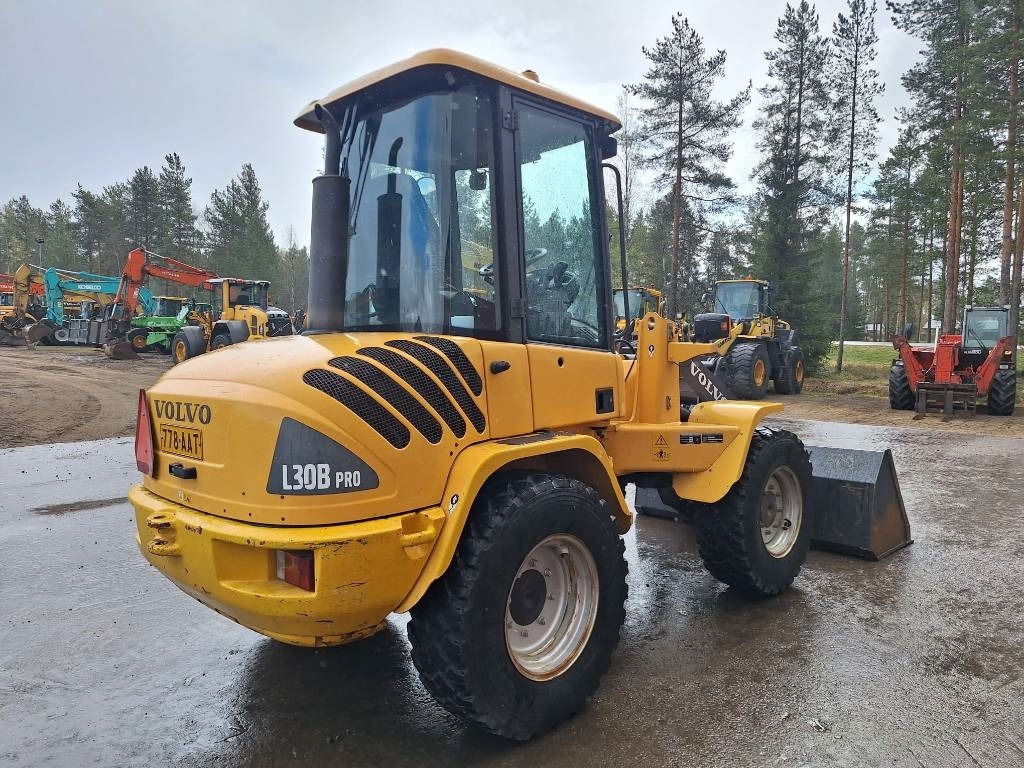 Volvo L30B AURALLA - Chargeuse sur pneus: photos 4 Volvo L30B AURALLA - Chargeuse sur pneus: photos 4