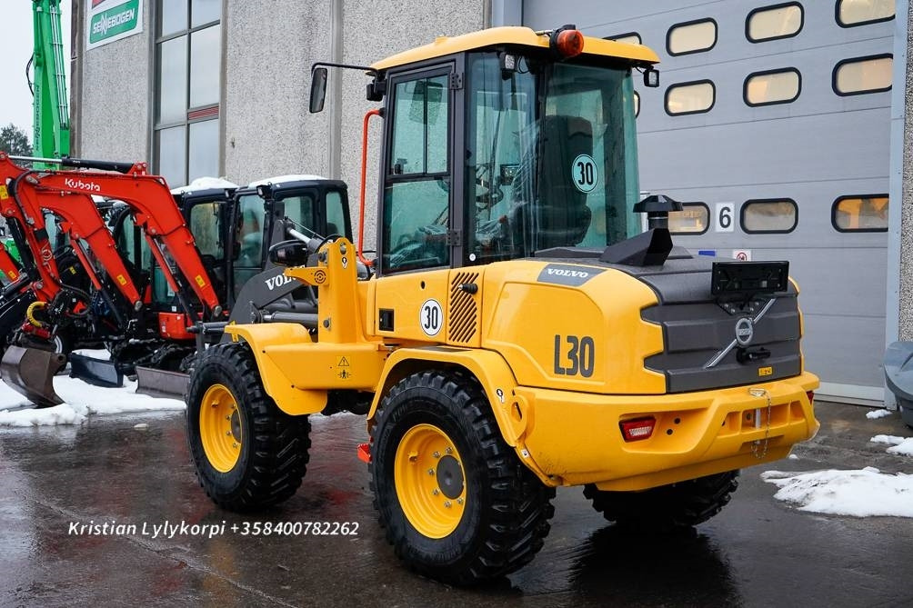 Volvo L30HS UUSI AJAMATON - Chargeuse sur pneus: photos 2 Volvo L30HS UUSI AJAMATON - Chargeuse sur pneus: photos 2