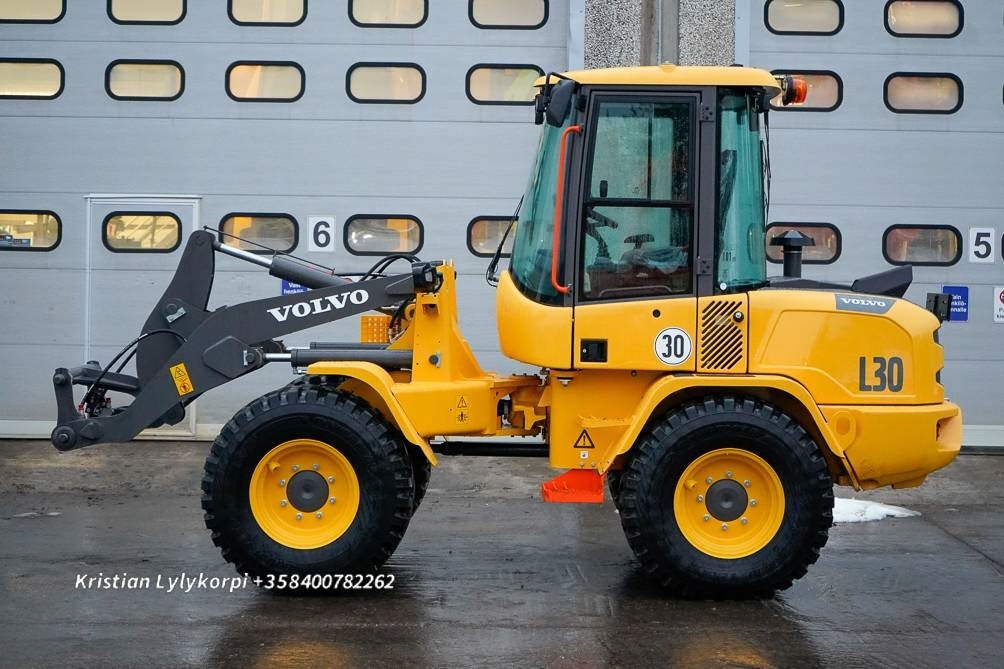Volvo L30HS UUSI AJAMATON - Chargeuse sur pneus: photos 1 Volvo L30HS UUSI AJAMATON - Chargeuse sur pneus: photos 1