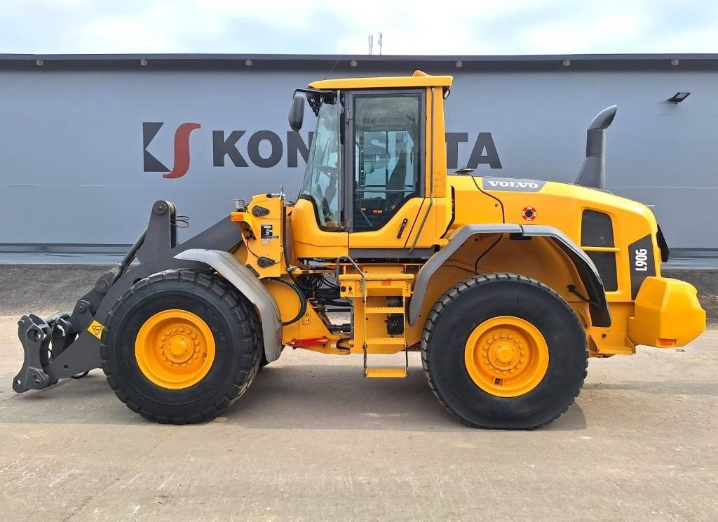 Volvo MYYTY! SOLD! L90G RASVARI, YM. - Chargeuse sur pneus: photos 1 Volvo MYYTY! SOLD! L90G RASVARI, YM. - Chargeuse sur pneus: photos 1