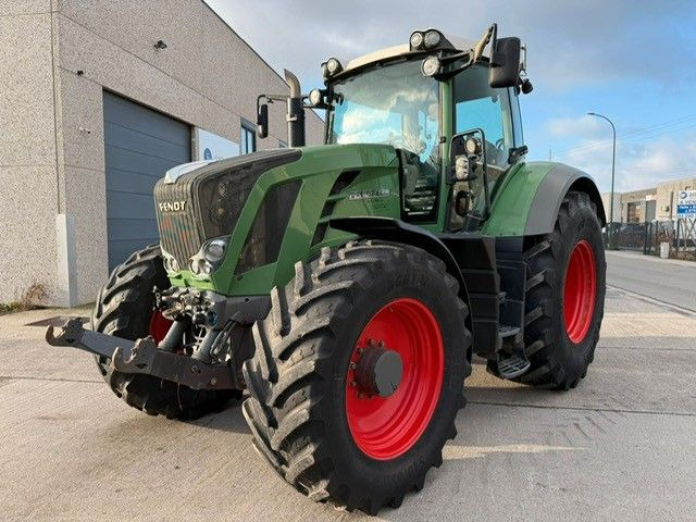 Fendt 828 VARIO - Tracteur agricole: photos 1 Fendt 828 VARIO - Tracteur agricole: photos 1