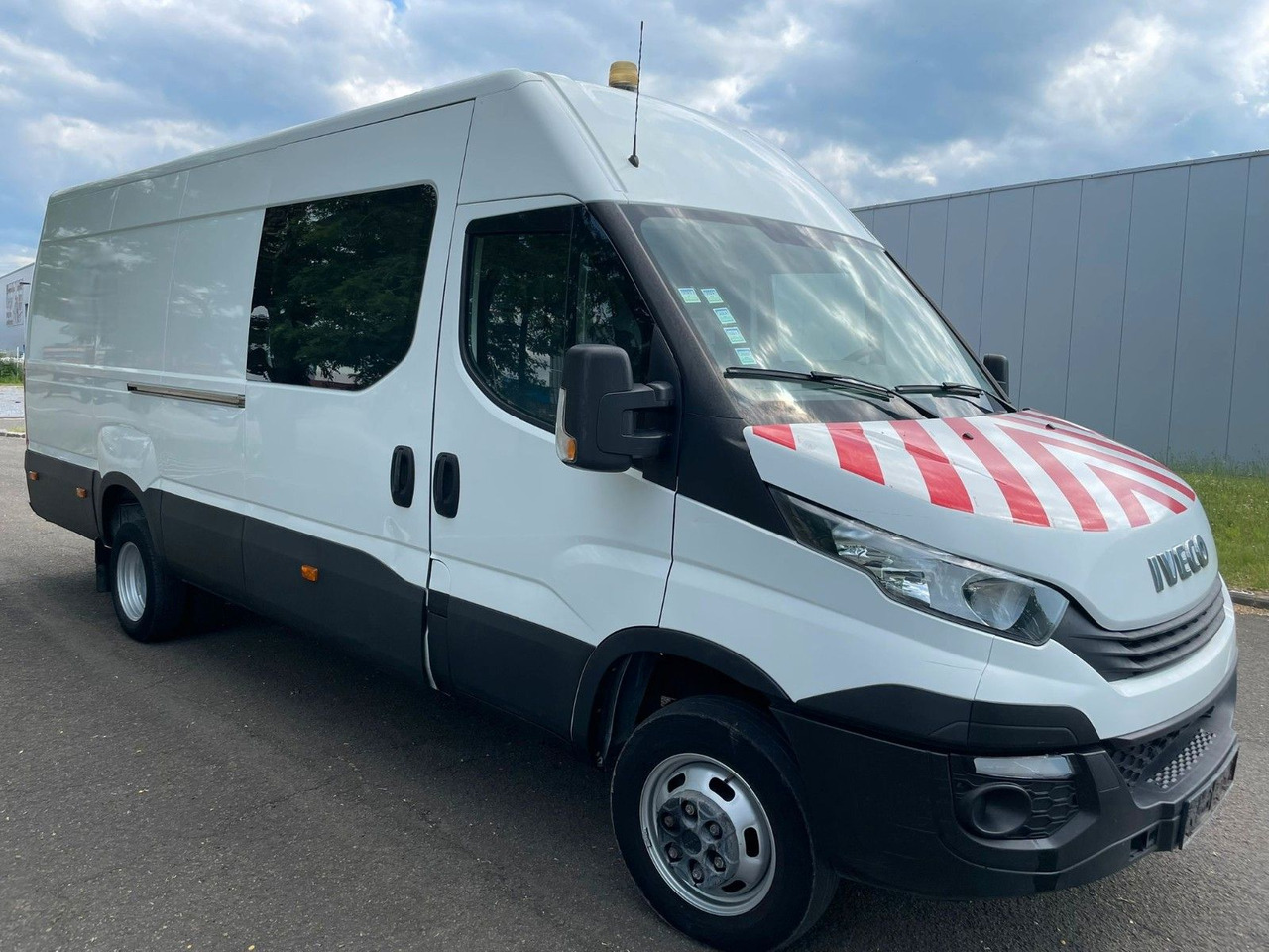 Iveco Daily 35C14. Doka. Maxi. - Fourgon utilitaire, Utilitaire double cabine: photos 1 Iveco Daily 35C14. Doka. Maxi. - Fourgon utilitaire, Utilitaire double cabine: photos 1
