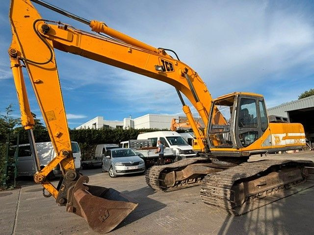 JCB JS 240. 6Zyl ISUZU. - Pelle sur chenille: photos 2 JCB JS 240. 6Zyl ISUZU. - Pelle sur chenille: photos 2