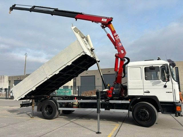 MAN 18-222. Kran HMF 18t/m Bj 2001. - Camion benne, Camion grue: photos 3 MAN 18-222. Kran HMF 18t/m Bj 2001. - Camion benne, Camion grue: photos 3