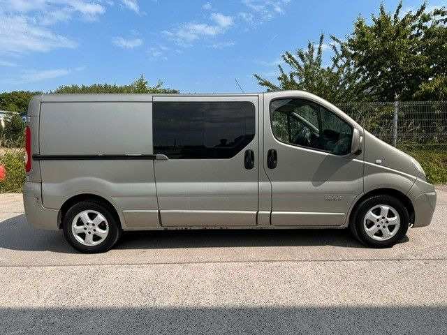 Renault Trafic dCi150. Doka. Klima. Navi. Tempomat. - Fourgonnette, Utilitaire double cabine: photos 1 Renault Trafic dCi150. Doka. Klima. Navi. Tempomat. - Fourgonnette, Utilitaire double cabine: photos 1