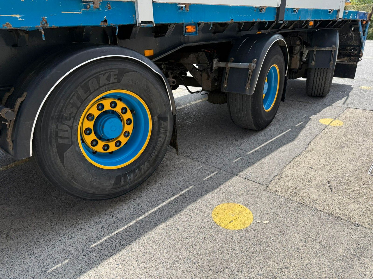 Vogelzang. Kran HIAB R165 roto. TUV 10/2025 - Semi-remorque plateau: photos 4 Vogelzang. Kran HIAB R165 roto. TUV 10/2025 - Semi-remorque plateau: photos 4