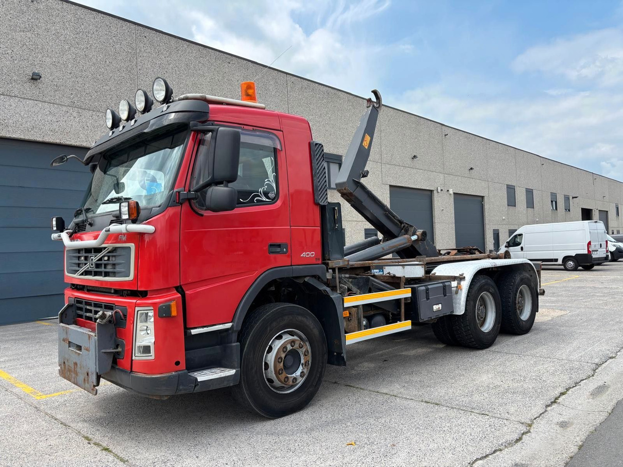 Volvo FM400. 6x4. Klima - Camion ampliroll: photos 1 Volvo FM400. 6x4. Klima - Camion ampliroll: photos 1