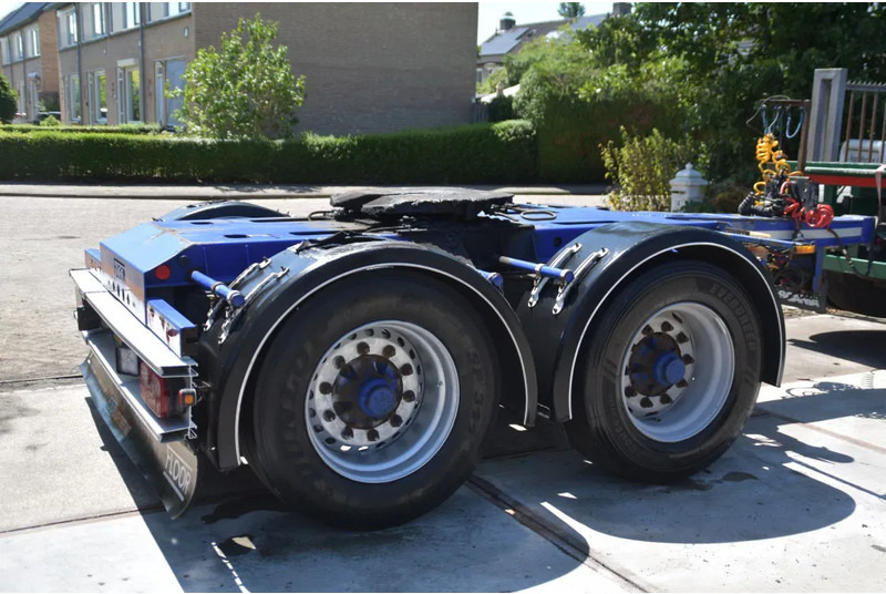 Floor FLMA-18 - DOLLY - BPW AXLES - DRUM BRAKES - CENTRAL LUBRICATION - WABCO SMARTBOARD - - Remorque dolly: photos 4 Floor FLMA-18 - DOLLY - BPW AXLES - DRUM BRAKES - CENTRAL LUBRICATION - WABCO SMARTBOARD - - Remorque dolly: photos 4
