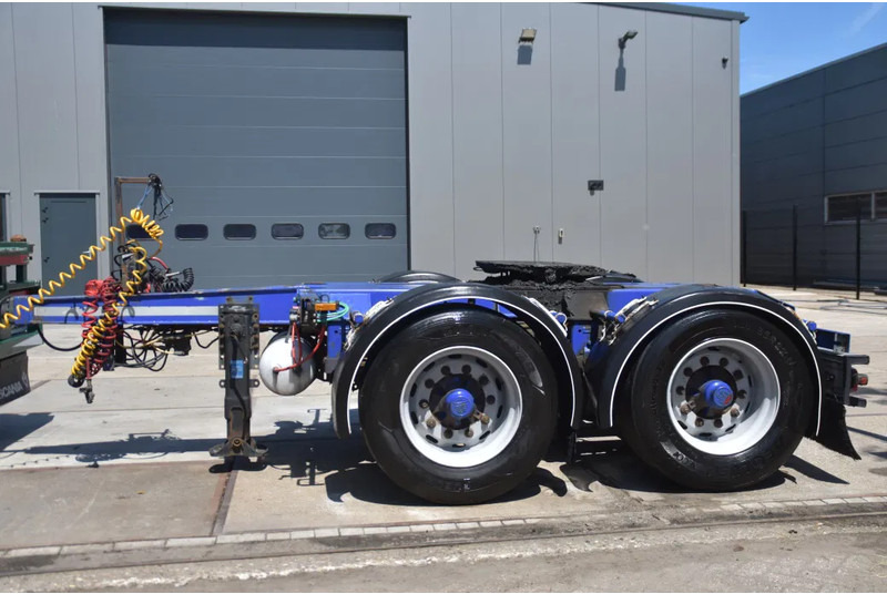 Floor FLMA-18 - DOLLY - BPW AXLES - DRUM BRAKES - CENTRAL LUBRICATION - WABCO SMARTBOARD - - Remorque dolly: photos 2 Floor FLMA-18 - DOLLY - BPW AXLES - DRUM BRAKES - CENTRAL LUBRICATION - WABCO SMARTBOARD - - Remorque dolly: photos 2