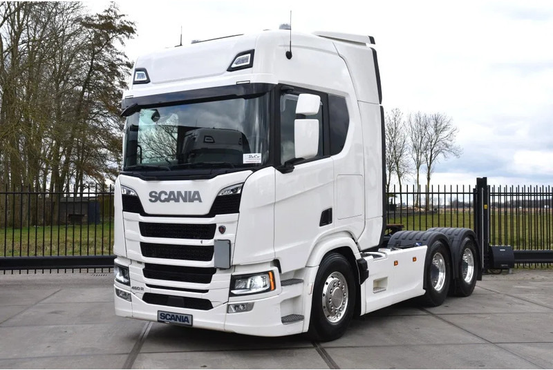 Scania R 460 NGS 6x4NB - SUPER - FULL AIR - RETARDER - 96 TKM - PARK. AIRCO - HYDRAULIC SYSTEM - LED - LEATHER SEATS - EXCELLENT CONDIT - Tracteur routier: photos 2 Scania R 460 NGS 6x4NB - SUPER - FULL AIR - RETARDER - 96 TKM - PARK. AIRCO - HYDRAULIC SYSTEM - LED - LEATHER SEATS - EXCELLENT CONDIT - Tracteur routier: photos 2