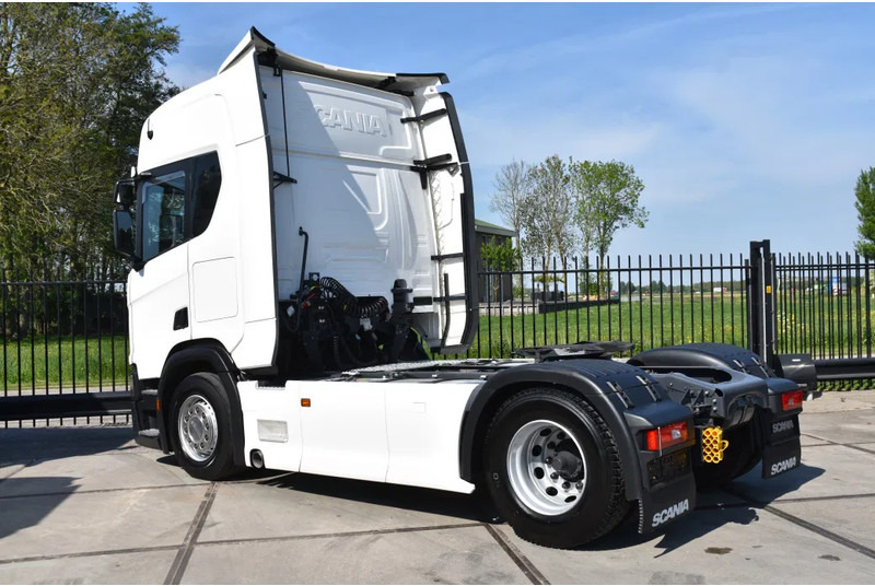 Scania R450 NGS 4x2 - RETARDER - ACC - 667 TKM - PARK. AIRCO - 4 POINT AIRSUSP. REAR - 2 x FUEL TANKS - LED LIGHTS - - Tracteur routier: photos 3 Scania R450 NGS 4x2 - RETARDER - ACC - 667 TKM - PARK. AIRCO - 4 POINT AIRSUSP. REAR - 2 x FUEL TANKS - LED LIGHTS - - Tracteur routier: photos 3