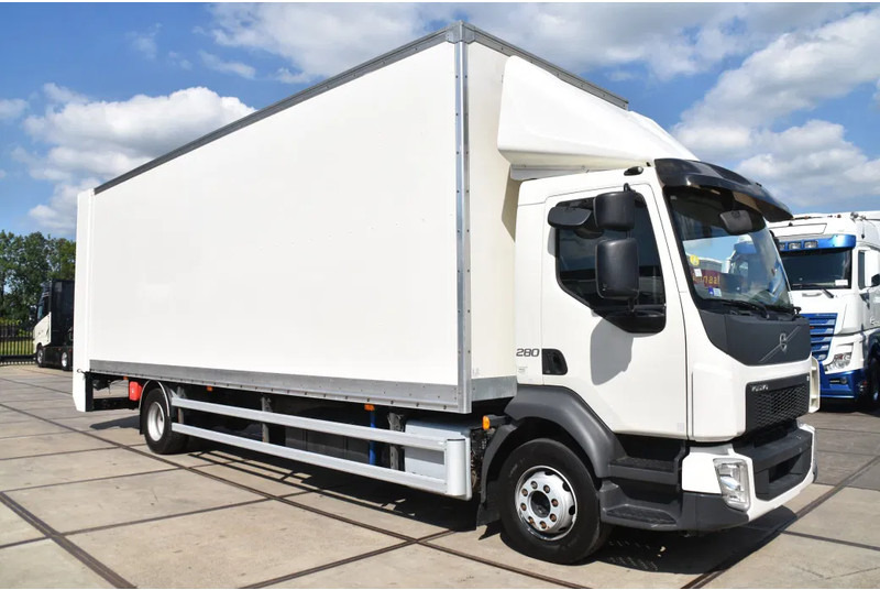 Volvo FL 280 4x2 + BOX - 163 TKM - AIRCO - DOUBLE CARGOFLOOR - ELEVATOR - REMOTE CONTROL - CAMERA - - Camion fourgon: photos 1 Volvo FL 280 4x2 + BOX - 163 TKM - AIRCO - DOUBLE CARGOFLOOR - ELEVATOR - REMOTE CONTROL - CAMERA - - Camion fourgon: photos 1