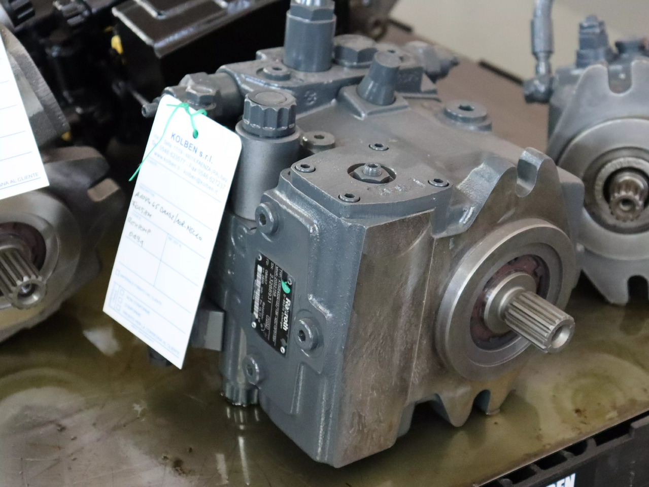 REXROTH A10VG45DA1D2/10R-NSC10F015SH - Pompe hydraulique pour Matériel de manutention: photos 1 REXROTH A10VG45DA1D2/10R-NSC10F015SH - Pompe hydraulique pour Matériel de manutention: photos 1