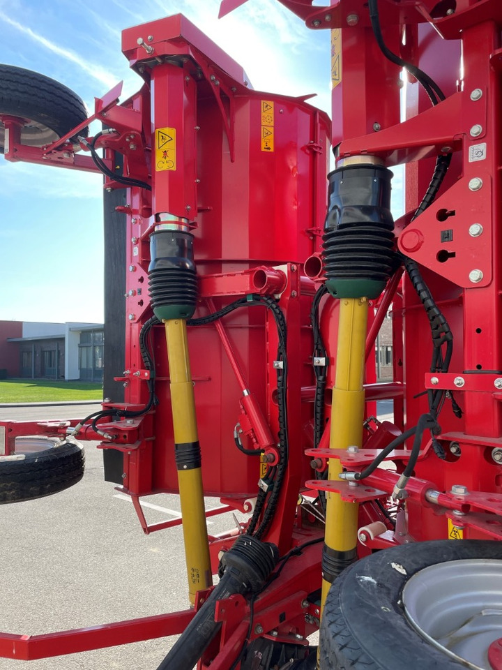 Grimme TOPPA 600 COMBI - Matériel de récolte: photos 5 Grimme TOPPA 600 COMBI - Matériel de récolte: photos 5